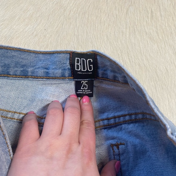 BDG Urban Outfitters light wash high rise jeans - Picture 5 of 7